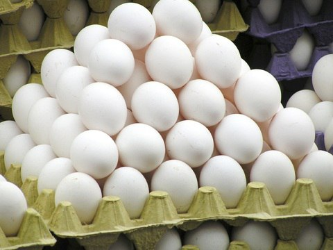 В России стали дешевле яйца