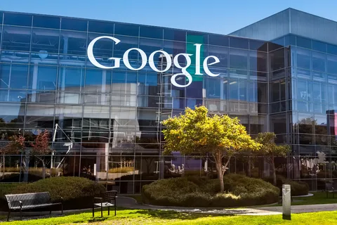 The Verge: Google намерена внедрить Gemini в часы, телевизоры и машины