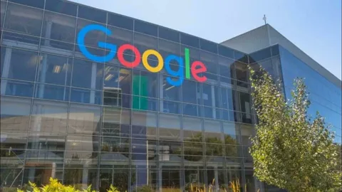 Neowin:с 7 июля Google Gemini сможет звонить, писать СМС и отвечать в WhatsApp